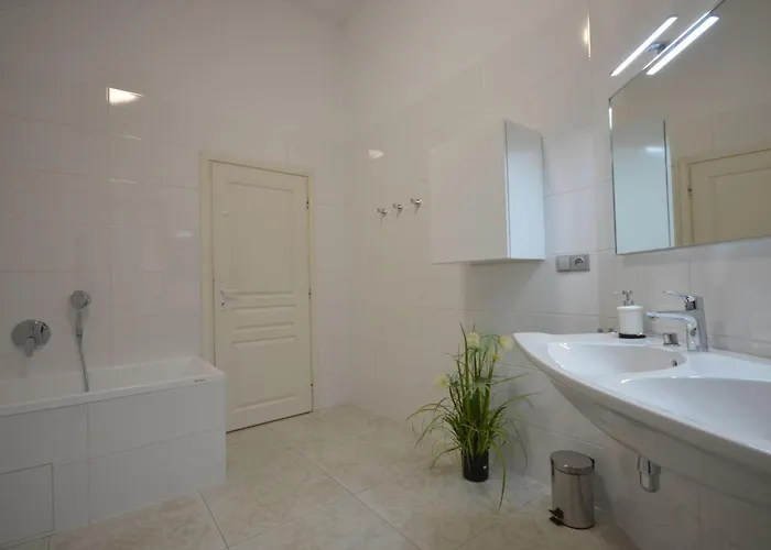 Lägenhet Attic Josefov Mit Eigener Terrasse By Interhome Prag