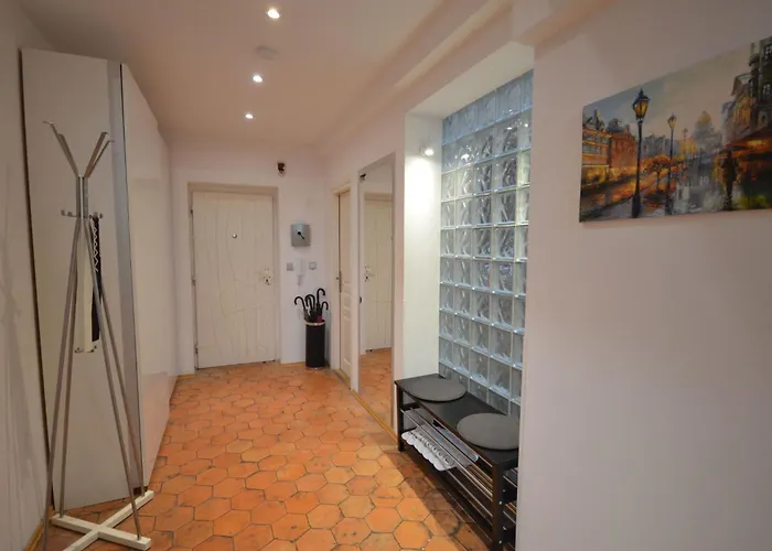 Attic Josefov Mit Eigener Terrasse By Interhome *